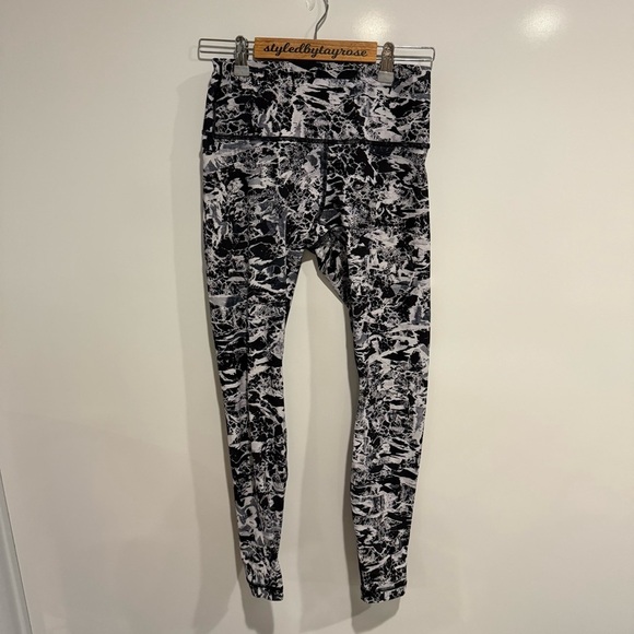 Lululemon Wunder Under Hi-Rise Tight (Full-On Luxtreme 28") - Picture 7 of 7